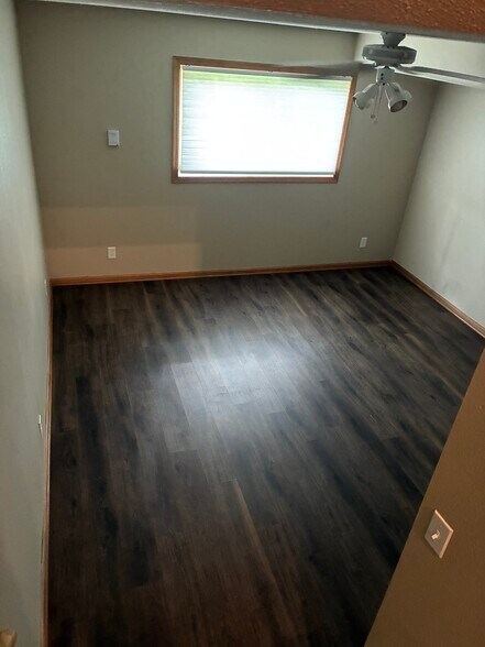 Building Photo - 4541 Twain Cir