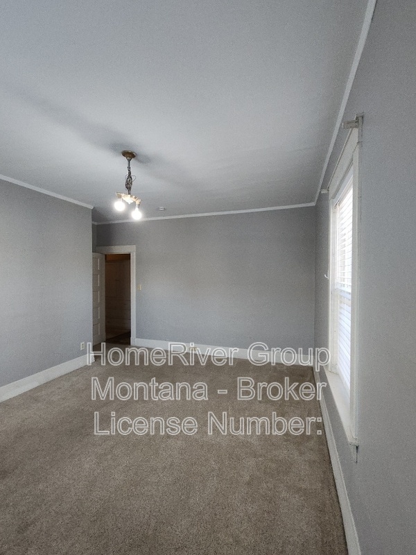 Building Photo - 534 S 3rd St W