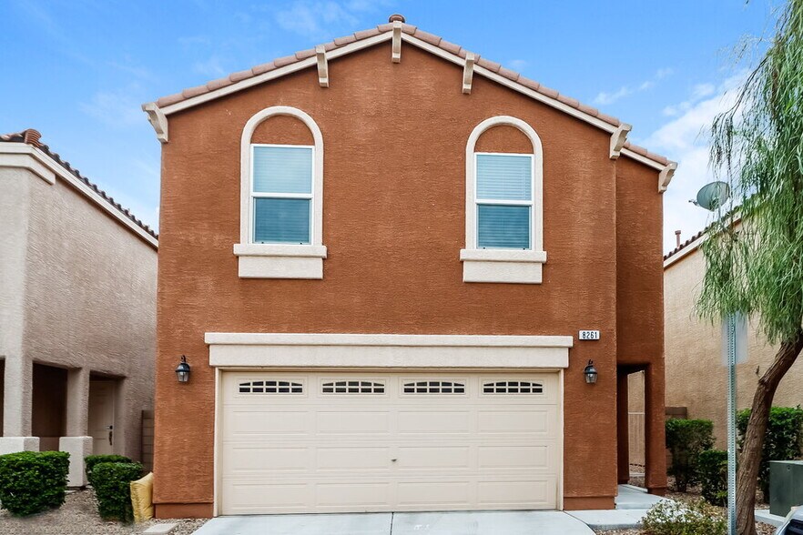Primary Photo - 8261 Oliver Twist Ln