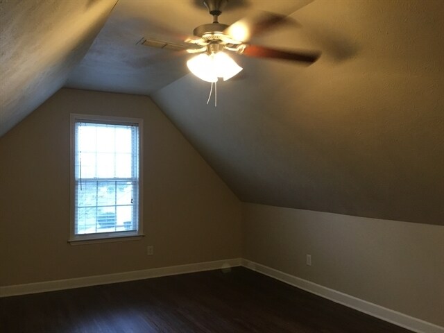 Building Photo - 5031 Jillson Ct