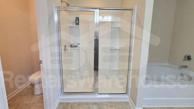 Building Photo - 10 Ontario Ct