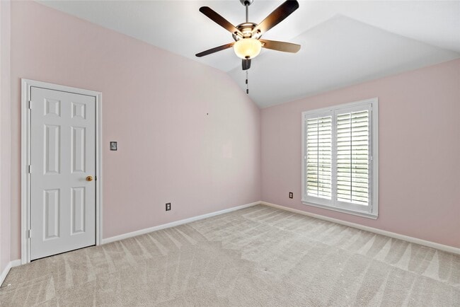 Building Photo - 15718 Sweetrose Pl