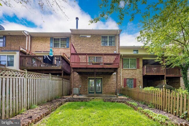 Building Photo - 1323 Lindsay Ln