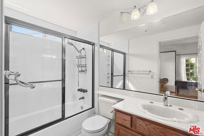 Building Photo - 17672 Bryan Pl