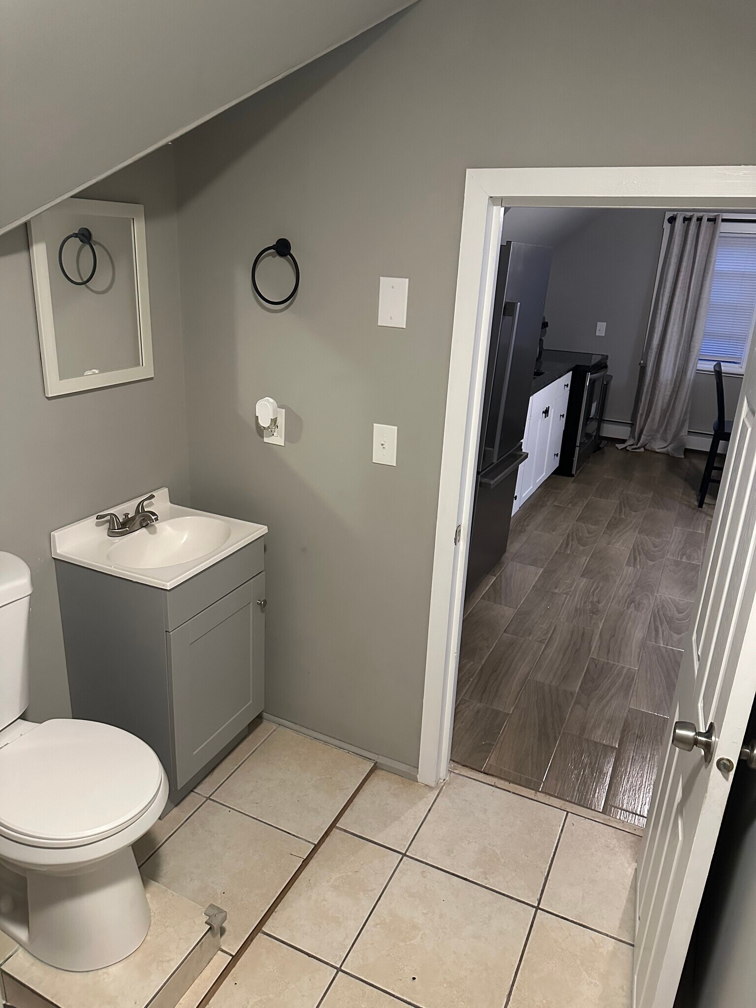 Building Photo - 66 Maplewood Ave