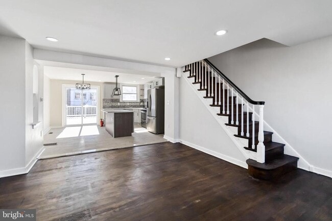 Building Photo - 7836 Fayette St