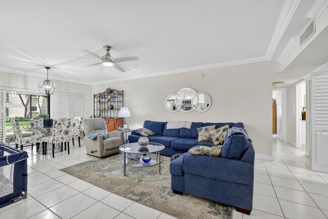 Building Photo - 6328 Longboat Ln W