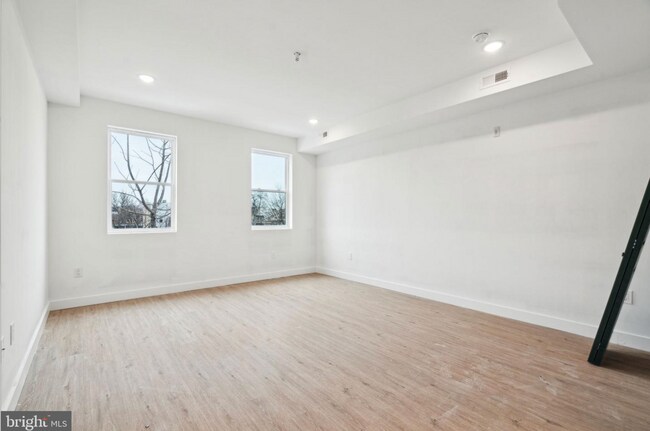 Building Photo - 4163 Mantua Ave