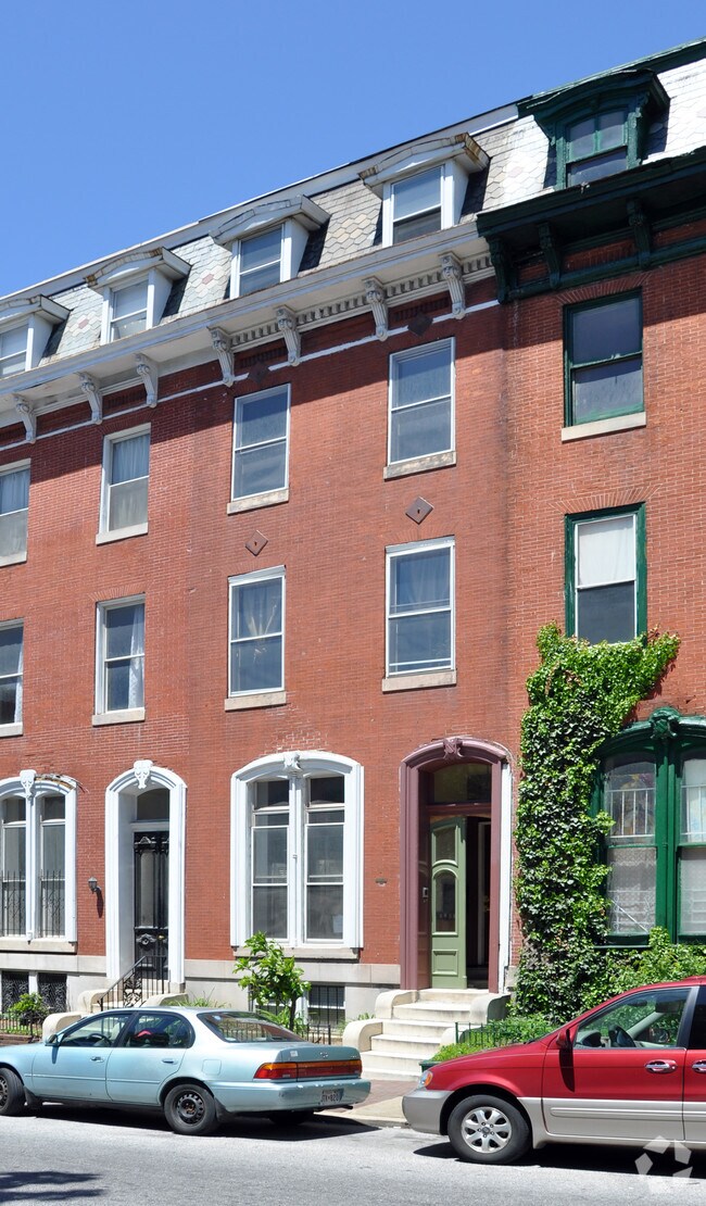 Primary Photo - 34 E Preston St