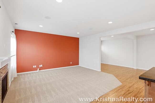 Building Photo - Amazing 4 Bed | 2.5 Bath Single-Family Home in Enchantment Glen | Large Media/Bonus Room | Prime ...