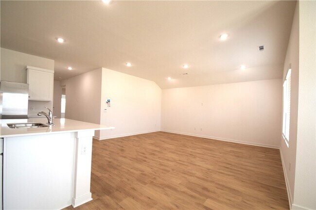 Building Photo - 544 Colorado St