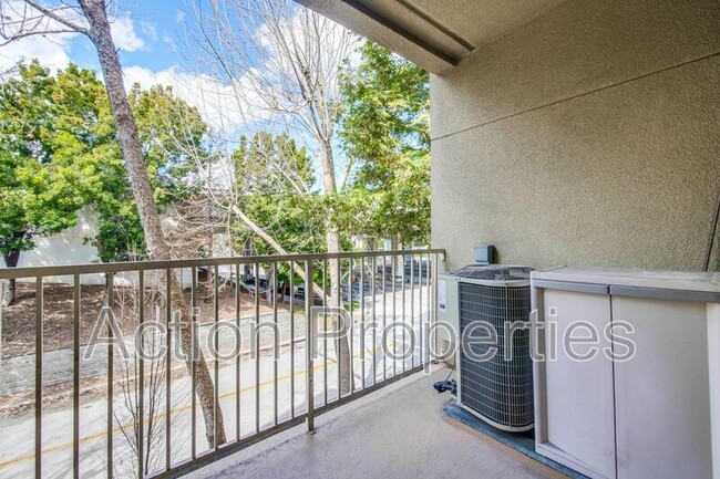 Building Photo - 2255 Showers Dr