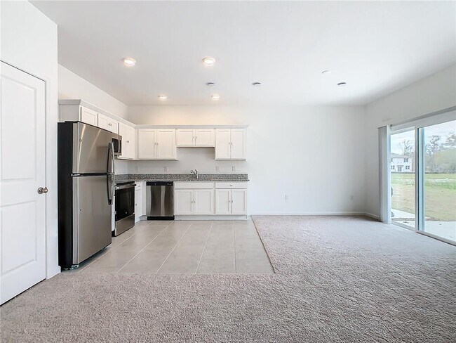 Building Photo - 3270 Vesara Dr