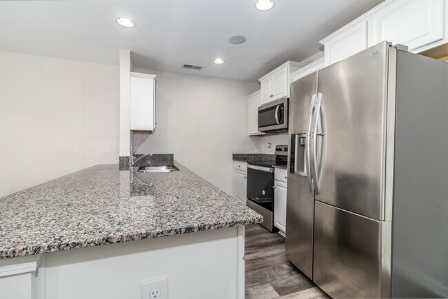 Building Photo - 4155 Thimbleberry Dr