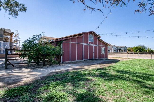 Building Photo - 4105 E Perrin Ave