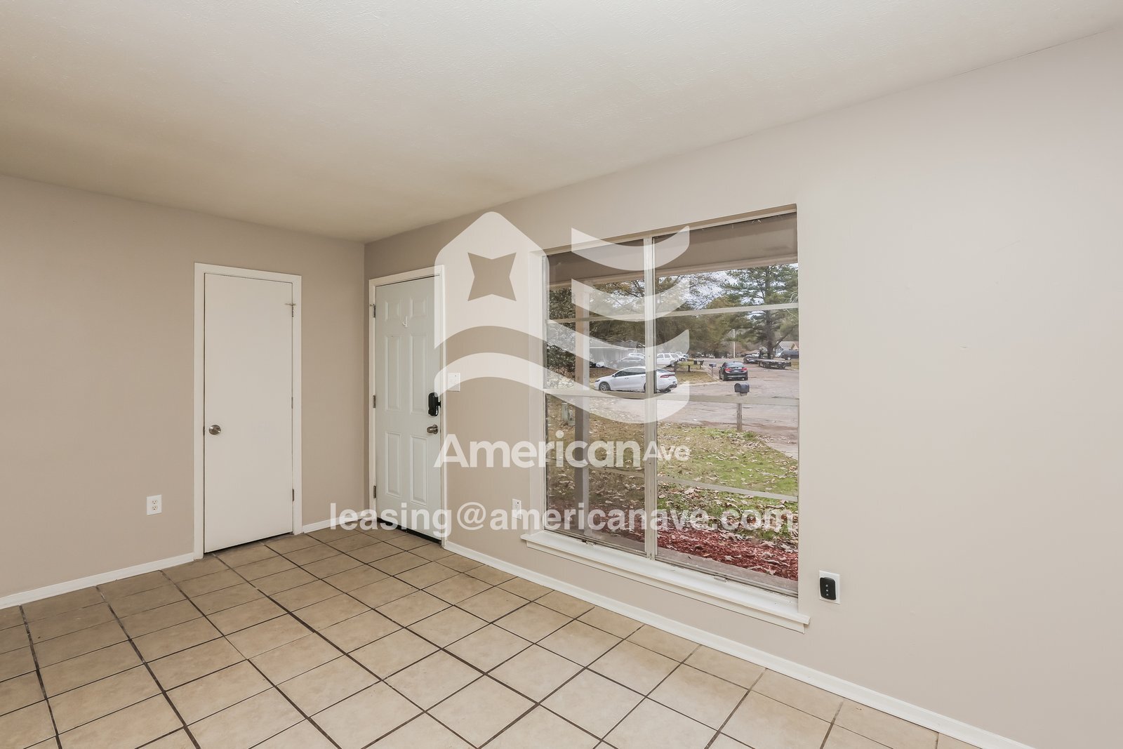 Building Photo - 187 E Woodcrest Dr