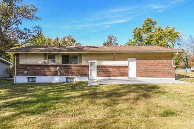 Building Photo - 11166 Prentice Dr