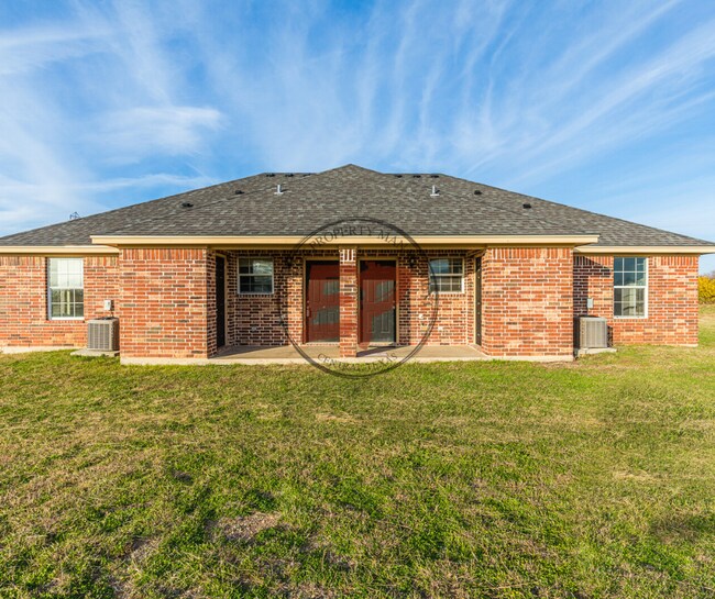 Building Photo - 2824 Jerry Mashek Dr