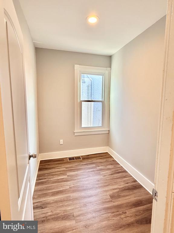 Building Photo - 307 Washington St