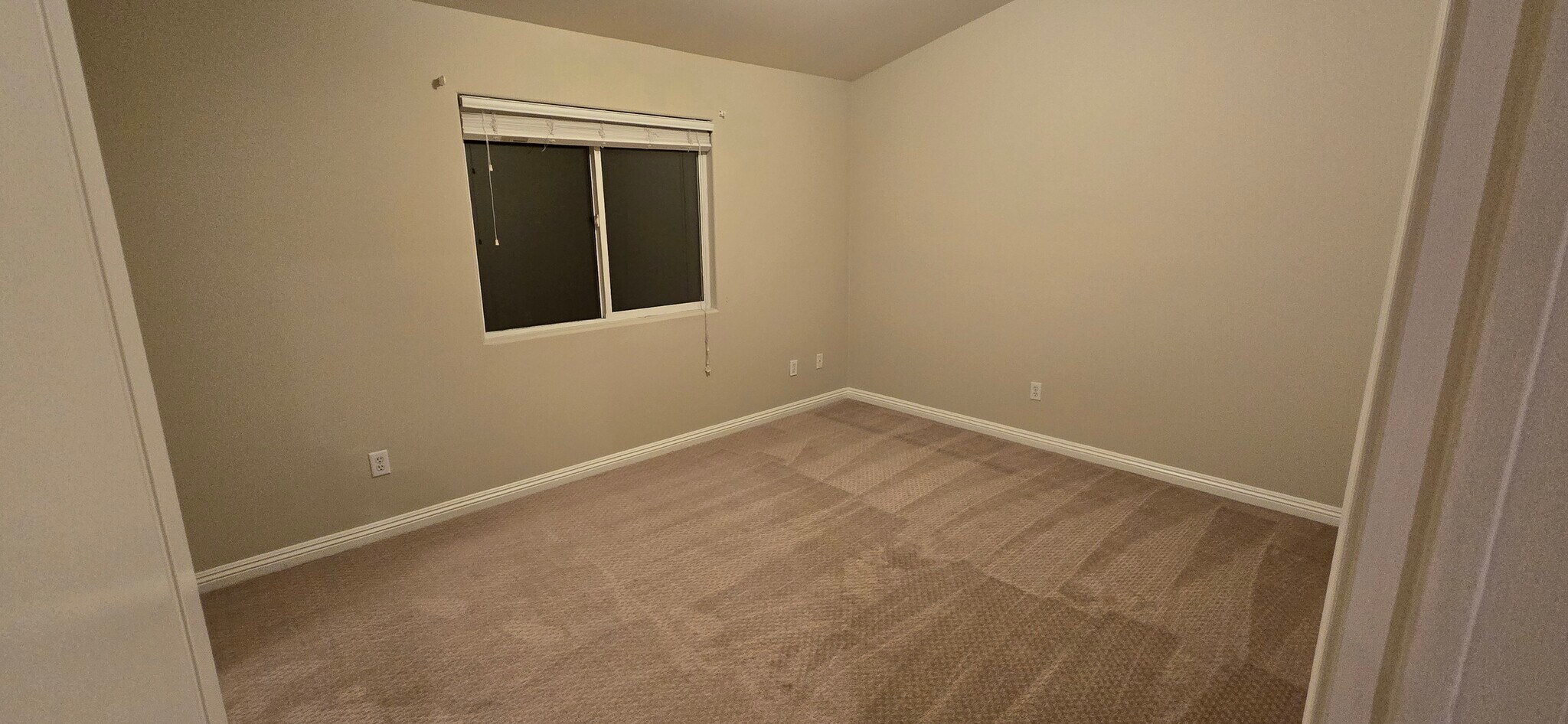 Building Photo - 2221 Grant Ave