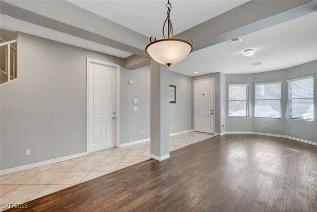 Building Photo - 44 Delighted Ave