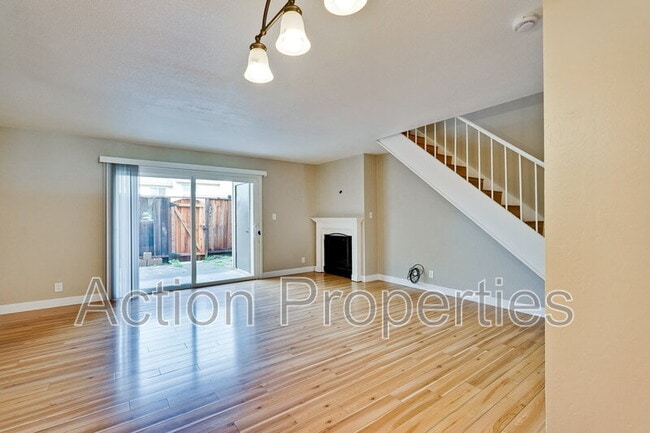 Building Photo - 1963 Landess Ave