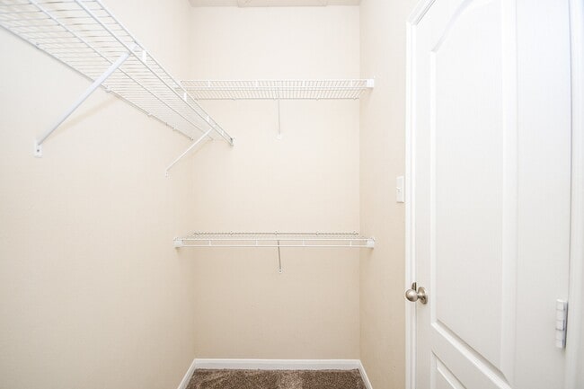 Building Photo - 19014 Walbrook Meadows Ln