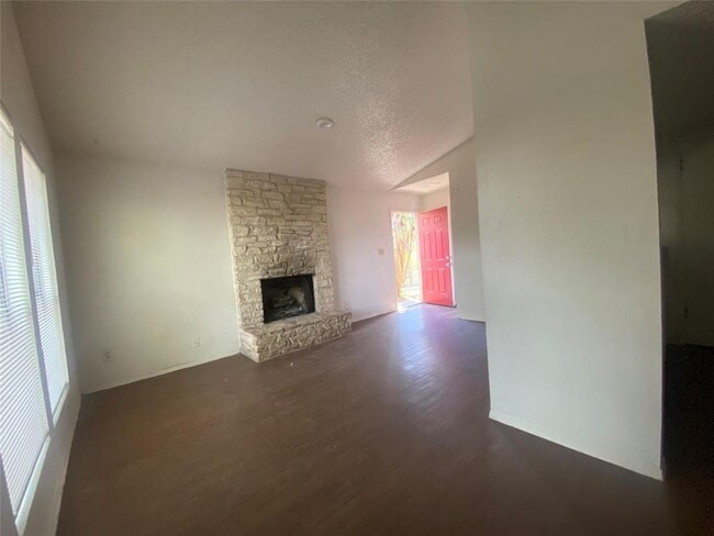 Building Photo - 1000 Fieldwood Dr