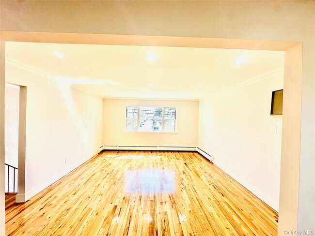 Building Photo - 495 Kimball Ave