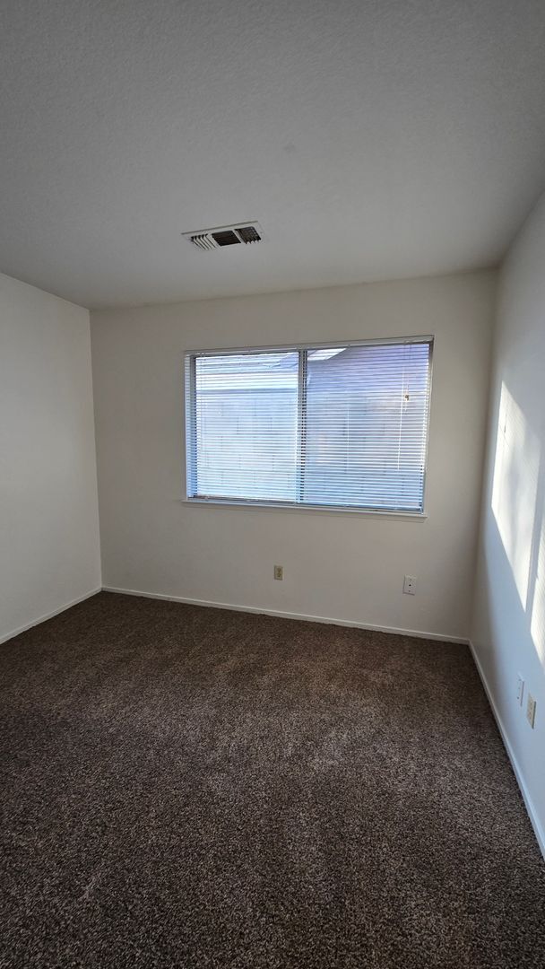 Building Photo - 7912 Rushing River Ct