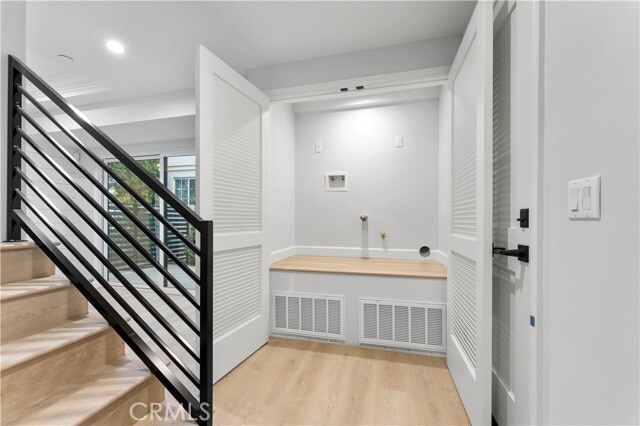 Building Photo - 709 2nd