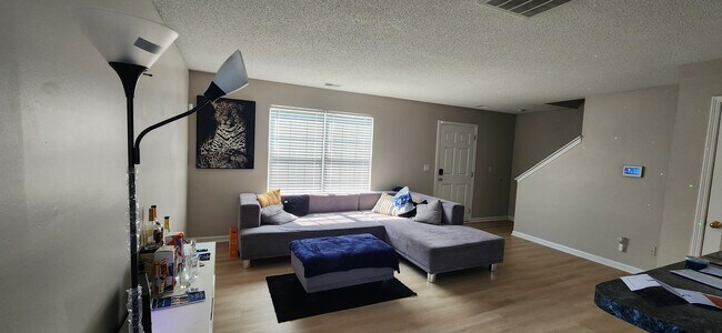 Building Photo - 1113 Waverly Pl Dr