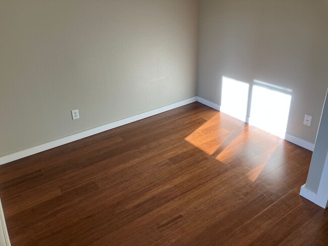 Building Photo - 3924 SE Gladstone St