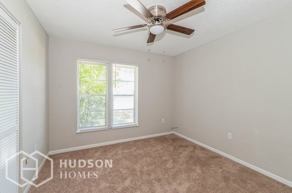 Building Photo - NOW AVAILABLE! 1296 Huntington Ln, Rockled...