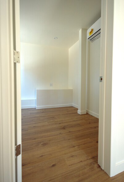 Building Photo - 3172 Fairmount St