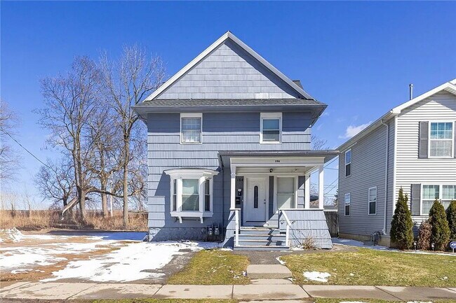 Building Photo - Spacious 2-Bedroom Apartment on Fulton