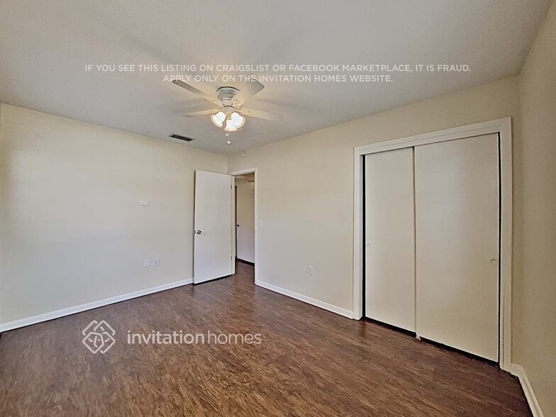 Building Photo - 510 Julie Ln