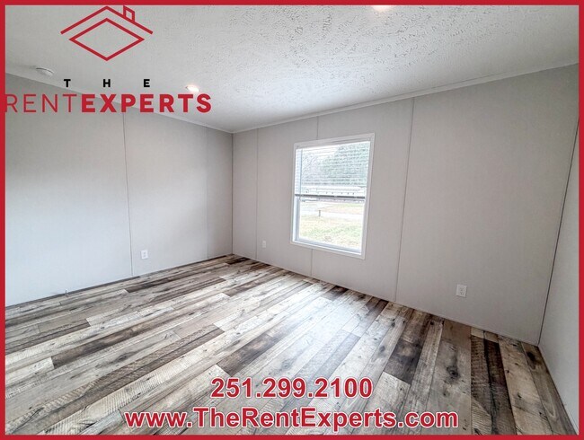 Building Photo - 4883 Christopher Rd