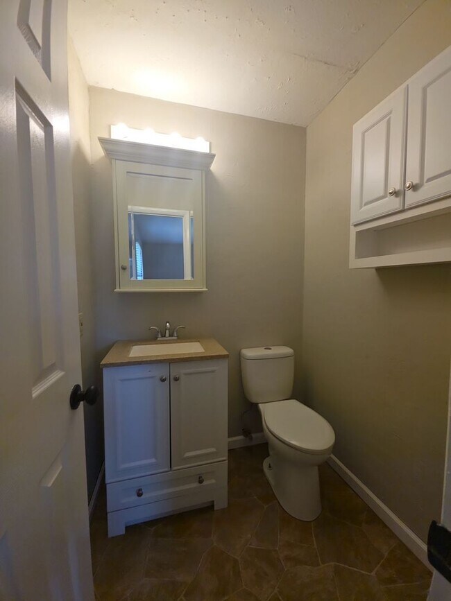 Building Photo - 1st Month Free!