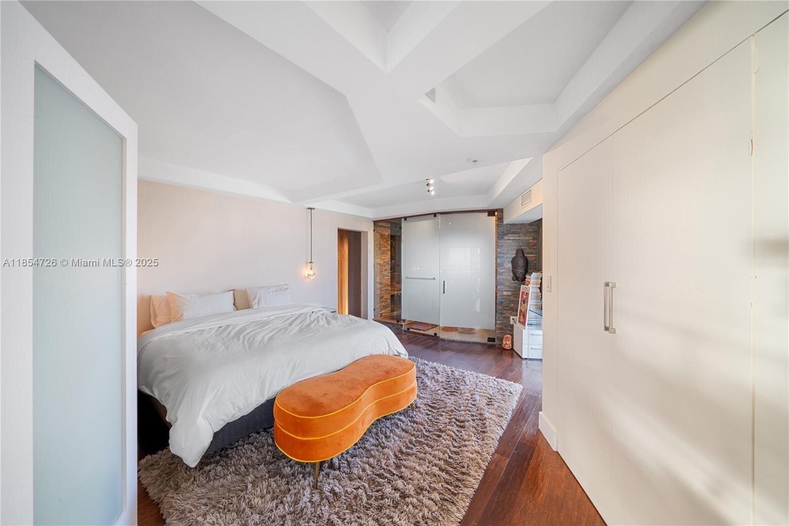 Building Photo - 1701 Sunset Harbour Dr