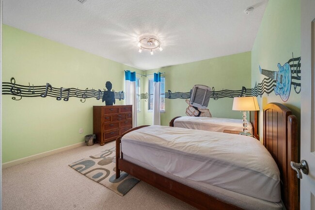 Building Photo - Fully Furnished Executive Rental in Providence