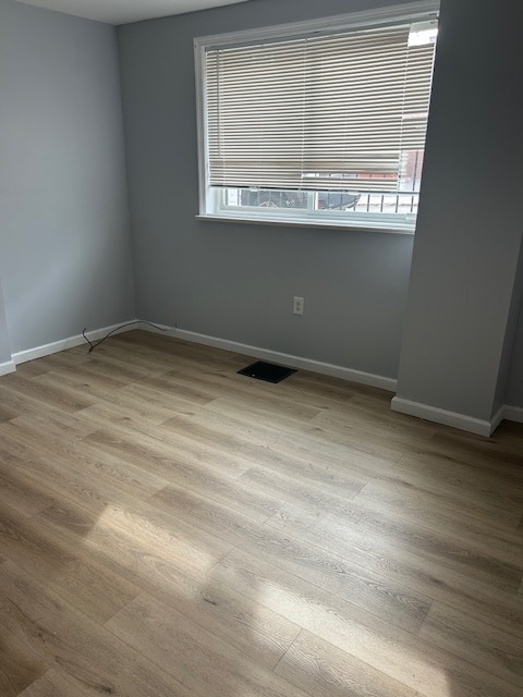 Building Photo - 1121 Columbia Ave