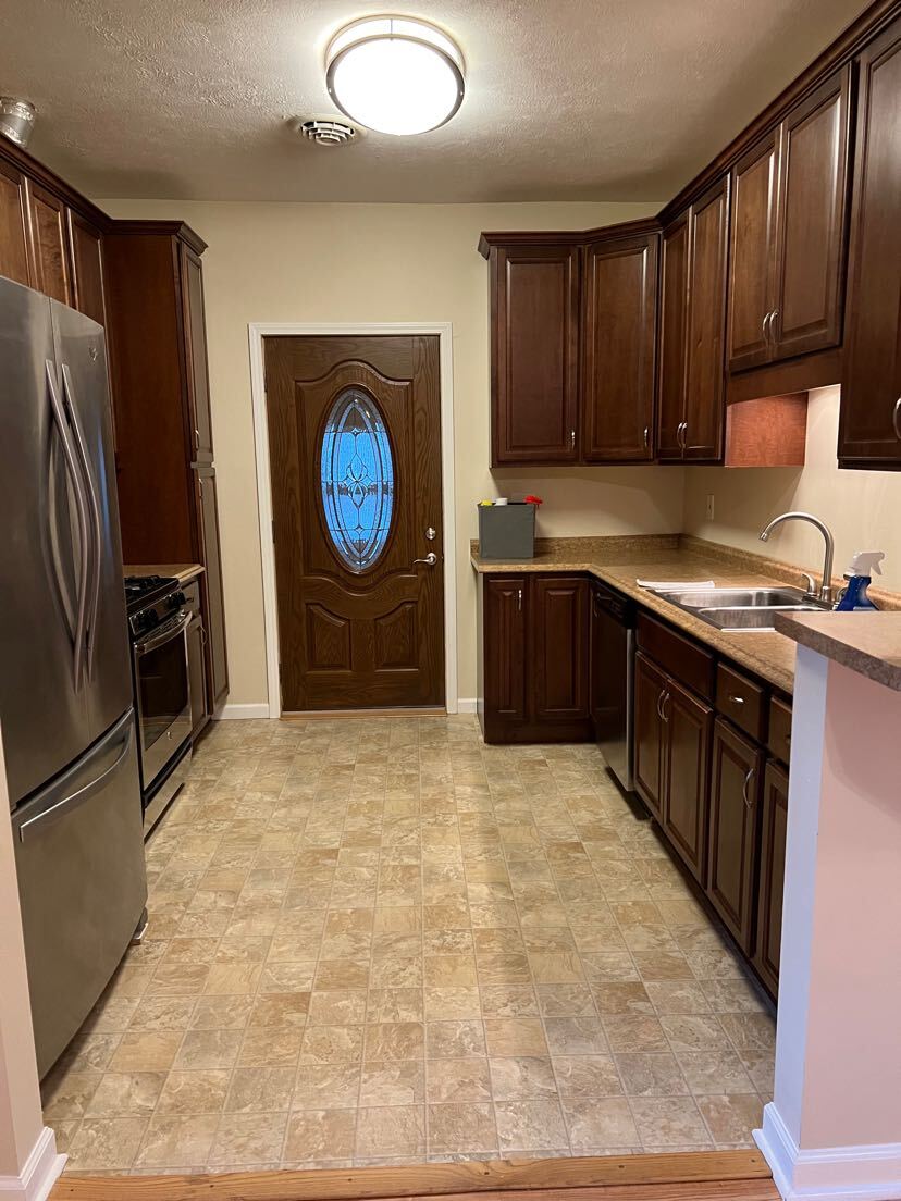 Building Photo - 189 E 2nd St