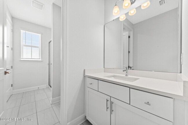 Building Photo - 467 Rum Runner Wy