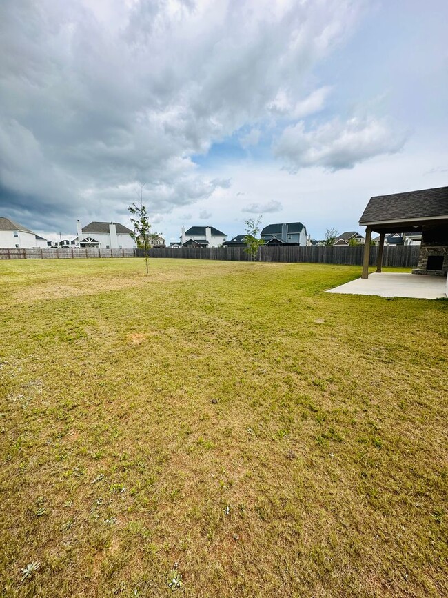 Building Photo - 206 Pearl Moss Ln