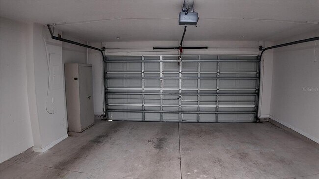 Building Photo - 212 Winter Nellis Cir