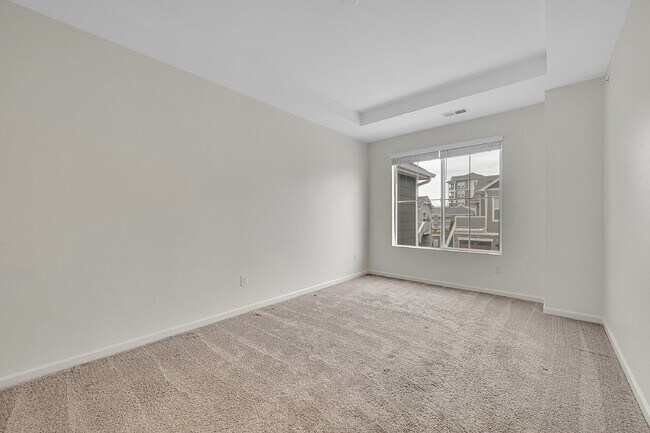 Building Photo - $2,250 - 2 Bed,1 Bath, Updated townhome in...