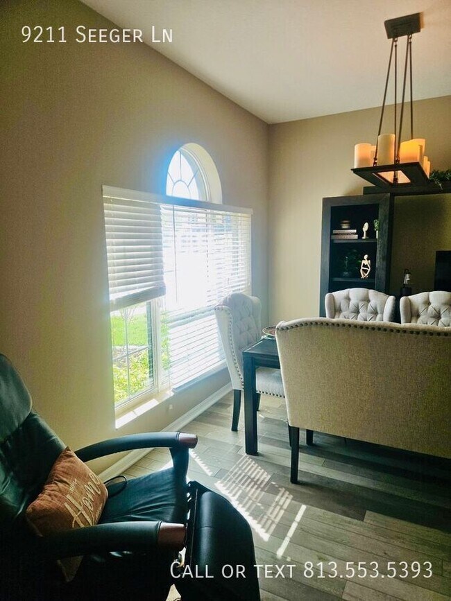 Building Photo - 9211 Seeger Ln