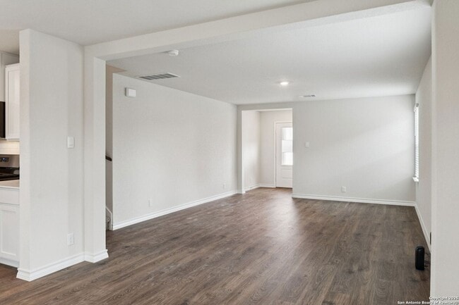 Building Photo - 22811 Tee Shot