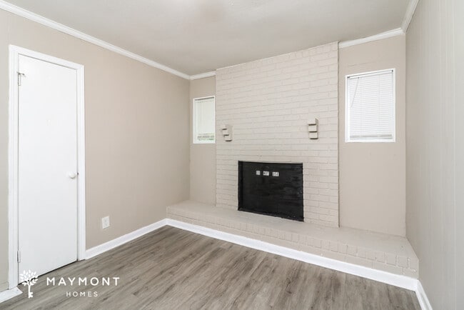 Building Photo - 1631 Pendley Dr